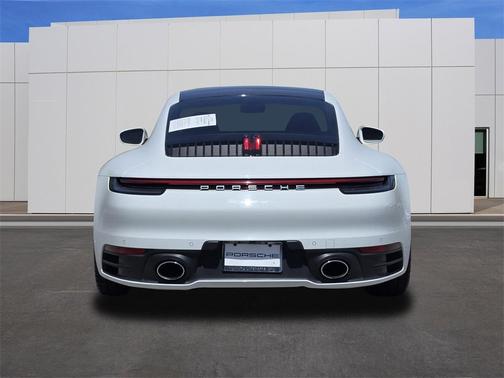2021 Porsche 911 Carrera