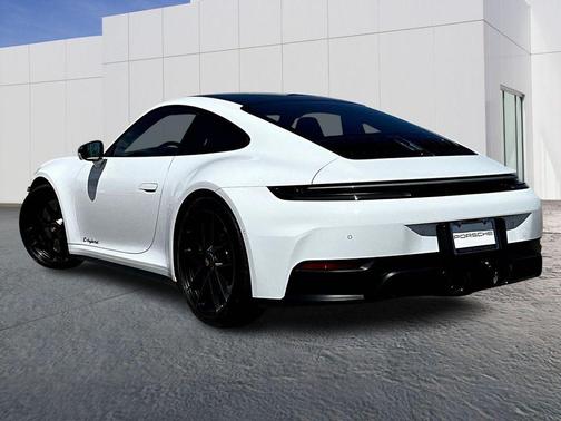 2025 Porsche 911 Carrera GTS