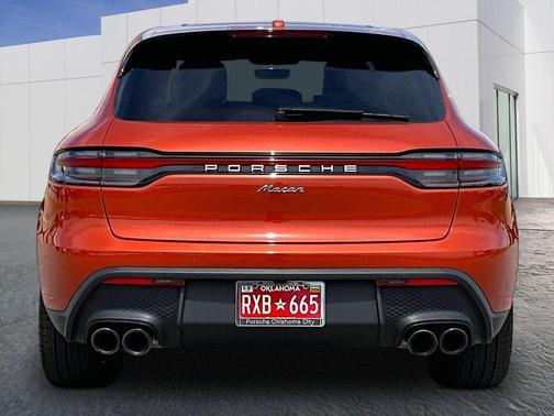 Papaya Metallic 2025 Porsche Macan