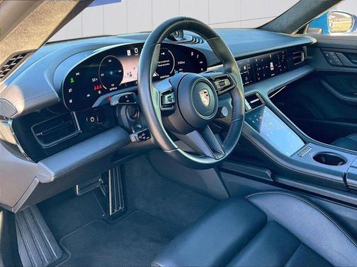 2024 Porsche Taycan GTS