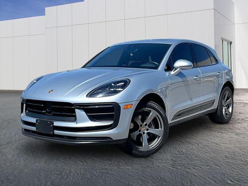 Dolomite Silver Metallic 2024 Porsche Macan