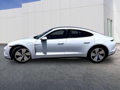 Carrara White Metallic 2023 Porsche Taycan Base