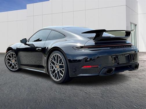 2025 Porsche 911 Carrera