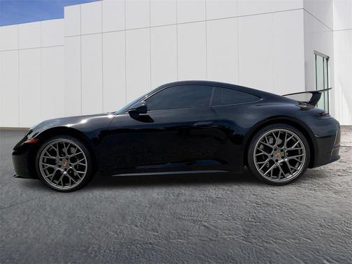 2025 Porsche 911 Carrera