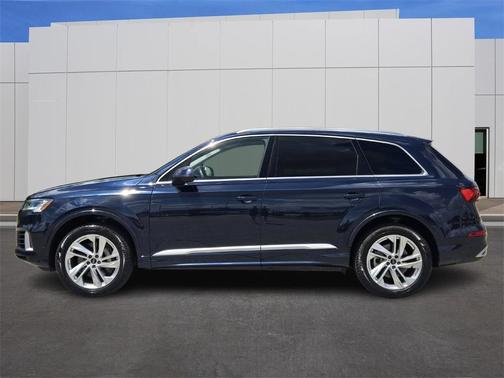 2024 Audi Q7 55 Premium Plus