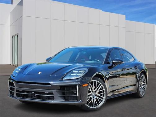 2024 Porsche Panamera 4