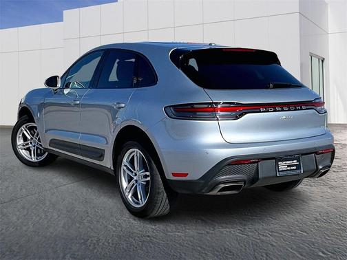 2024 Porsche Macan 