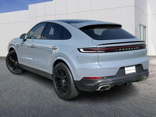 2026 Porsche Cayenne AWD
