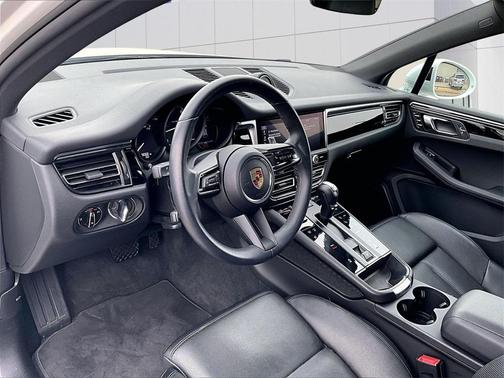 2024 Porsche Macan 