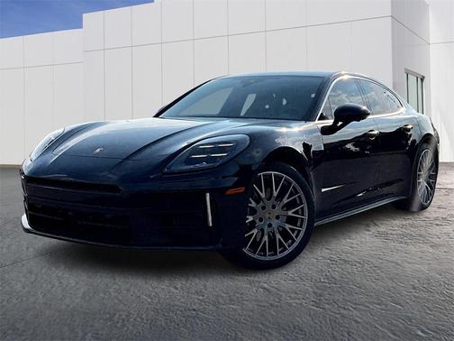 2024 Porsche Panamera 4
