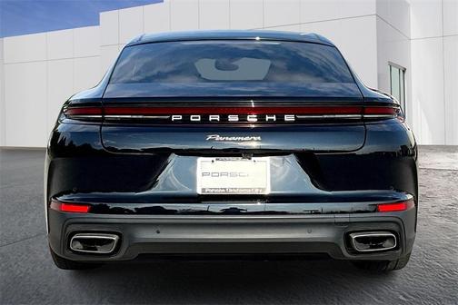 2024 Porsche Panamera 4