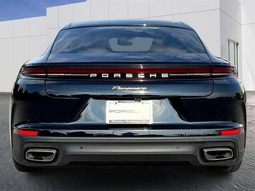 2024 Porsche Panamera 4