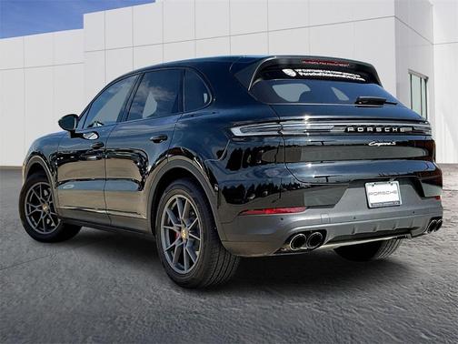 2024 Porsche Cayenne S