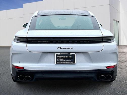 2025 Porsche Panamera Base
