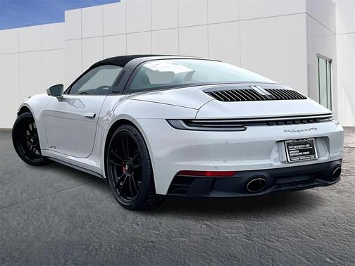 2022 Porsche 911 Targa 4 GTS