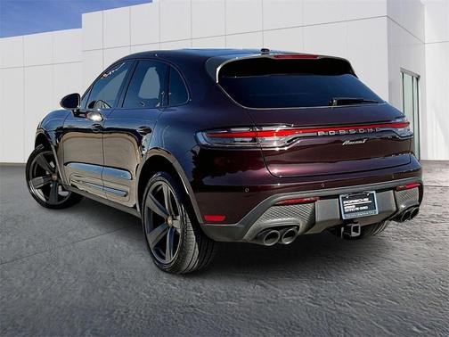 2023 Porsche Macan T