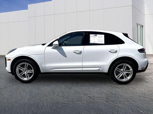 White 2023 Porsche Macan