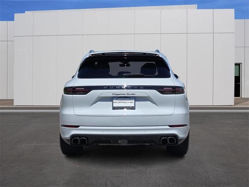 2023 Porsche Cayenne Turbo