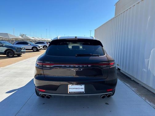 2020 Porsche Macan S