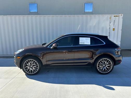 2020 Porsche Macan S