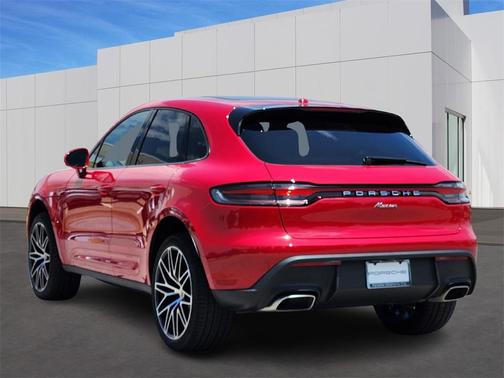 2025 Porsche Macan Base