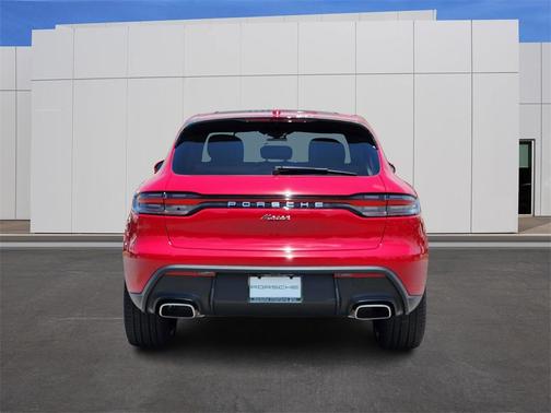 2025 Porsche Macan Base
