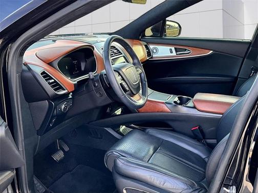 2019 Lincoln Nautilus Black Label