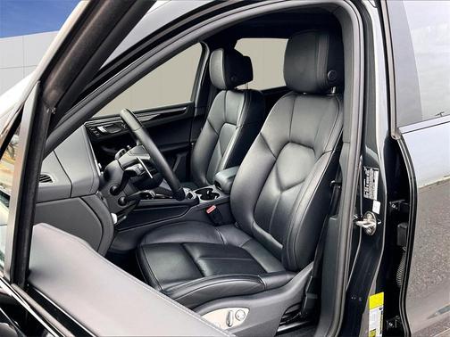 2024 Porsche Macan T