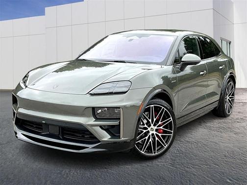 2025 Porsche Macan Turbo