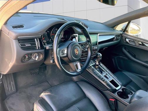 2019 Porsche Macan Base