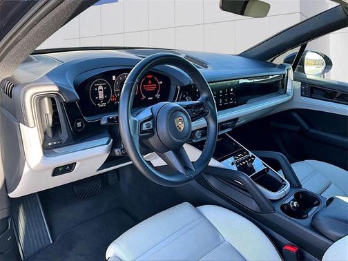 2024 Porsche Cayenne Base