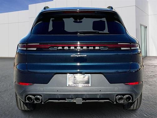 2024 Porsche Cayenne Base