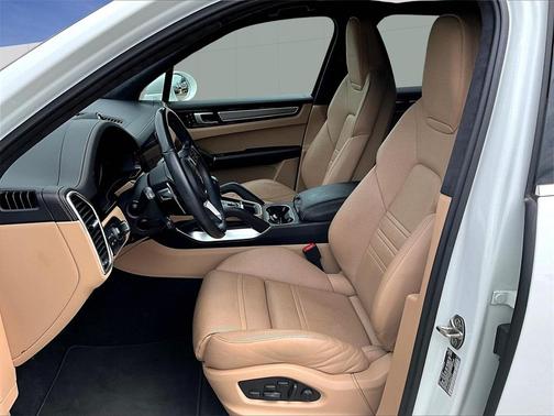 2022 Porsche Cayenne Turbo