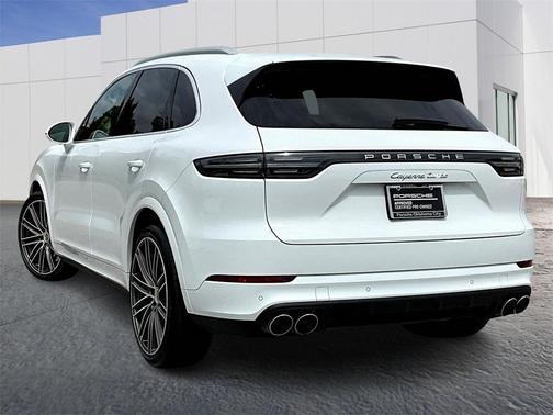 2022 Porsche Cayenne Turbo
