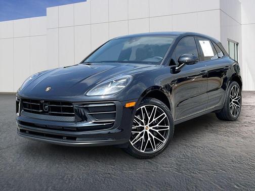 Jet Black 2024 Porsche Macan