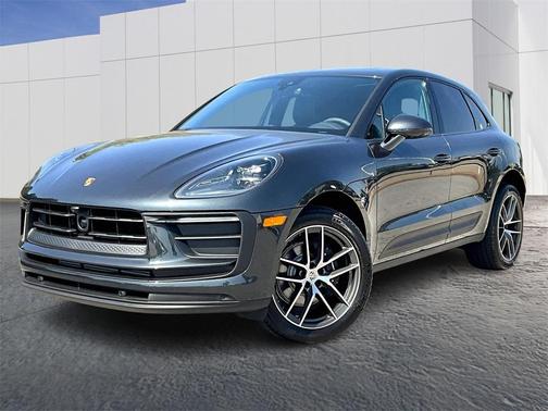 2026 Porsche Macan Base