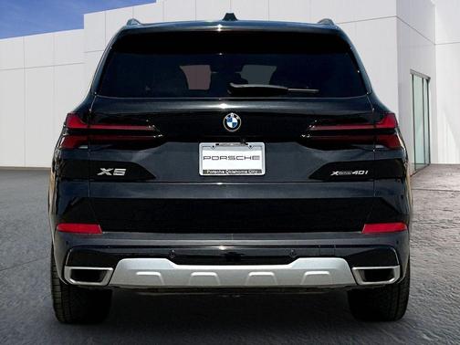 Black Sapphire Metallic 2024 BMW X5 xDrive40i
