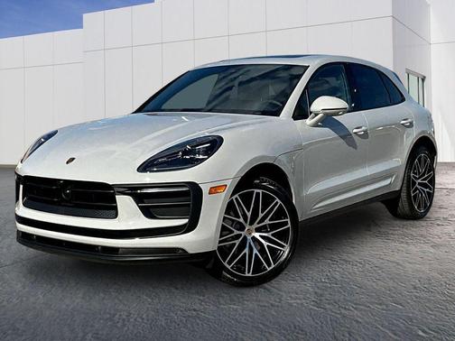 2026 Porsche Macan Base