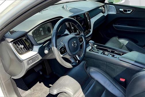 2020 Volvo XC60 T6 Inscription