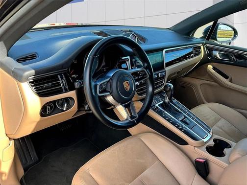 2021 Porsche Macan S