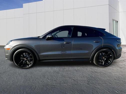 2025 Porsche Cayenne GTS