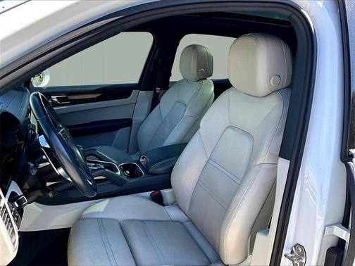 2020 Porsche Cayenne S