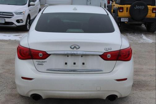 2015 INFINITI Q50 Hybrid Premium