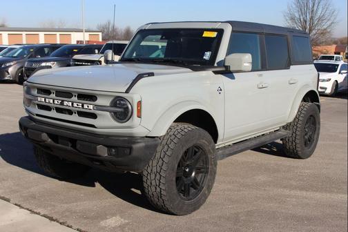 2022 Ford Bronco Outer Banks