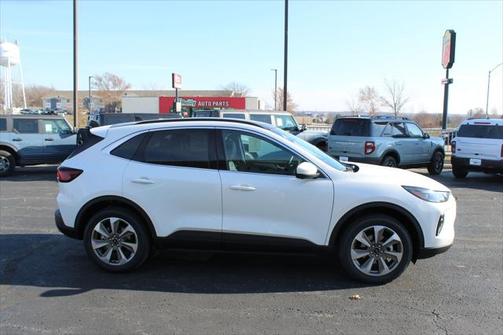 2025 Ford Escape Platinum
