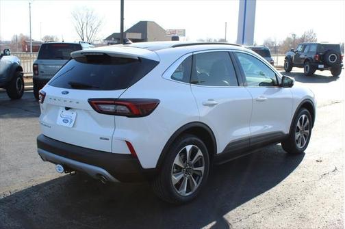 2025 Ford Escape Platinum