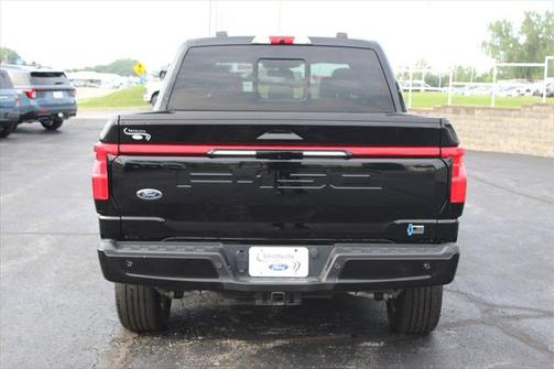 2022 Ford F-150 Lightning LARIAT