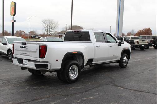 2024 GMC Sierra 3500 Denali