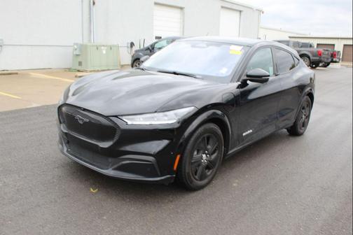 2022 Ford Mustang Mach-E California Route 1