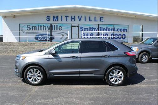 2022 Ford Edge Titanium